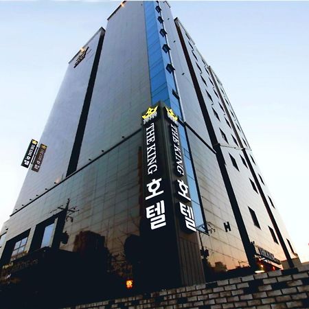 The King Hotel Busan Esterno foto